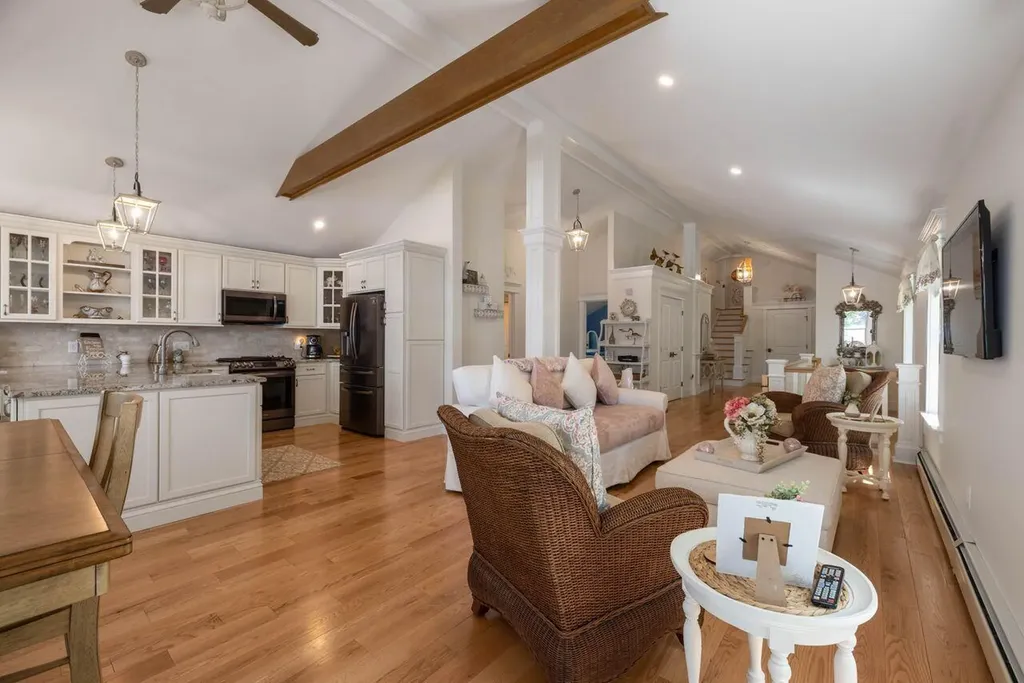 87 Birch Drive Poland ME 04274