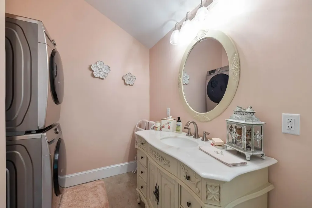 87 Birch Drive Poland ME 04274