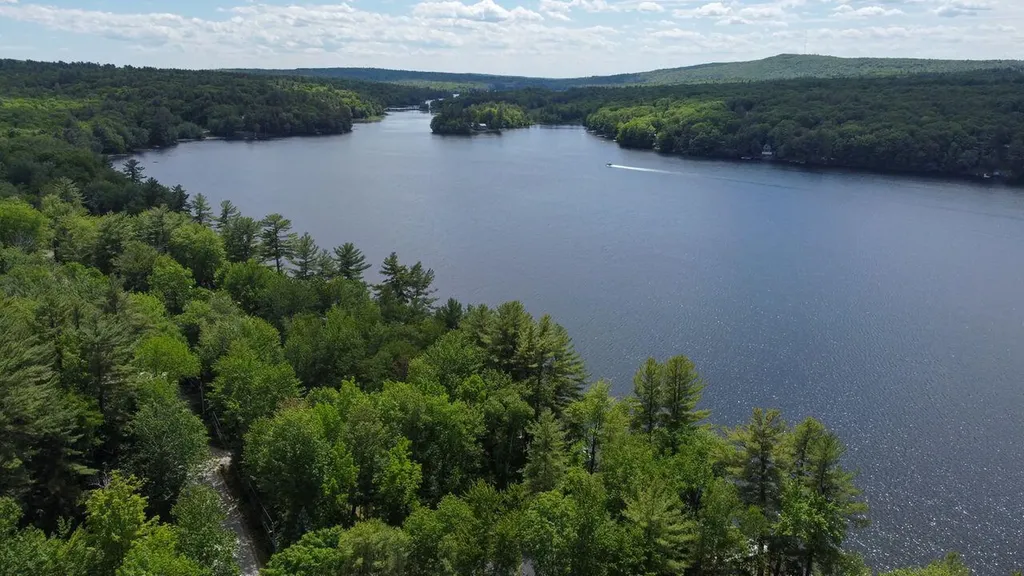 87 Birch Drive Poland ME 04274