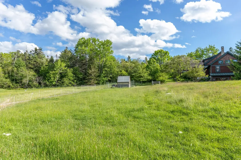 182 Pioneer Farm Way Ellsworth ME 04605