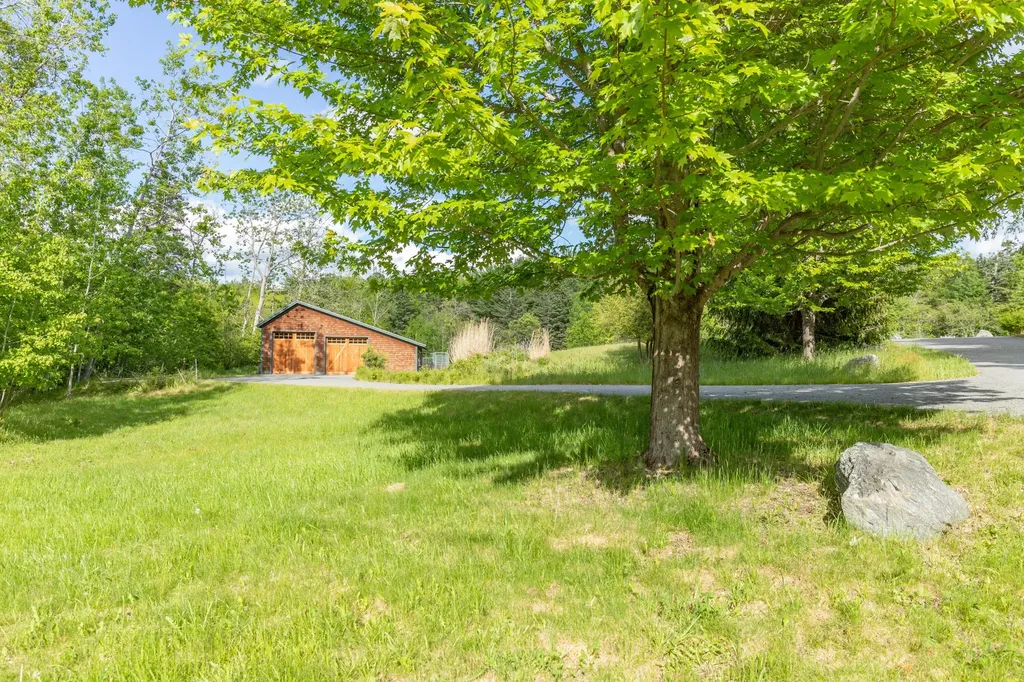 182 Pioneer Farm Way Ellsworth ME 04605