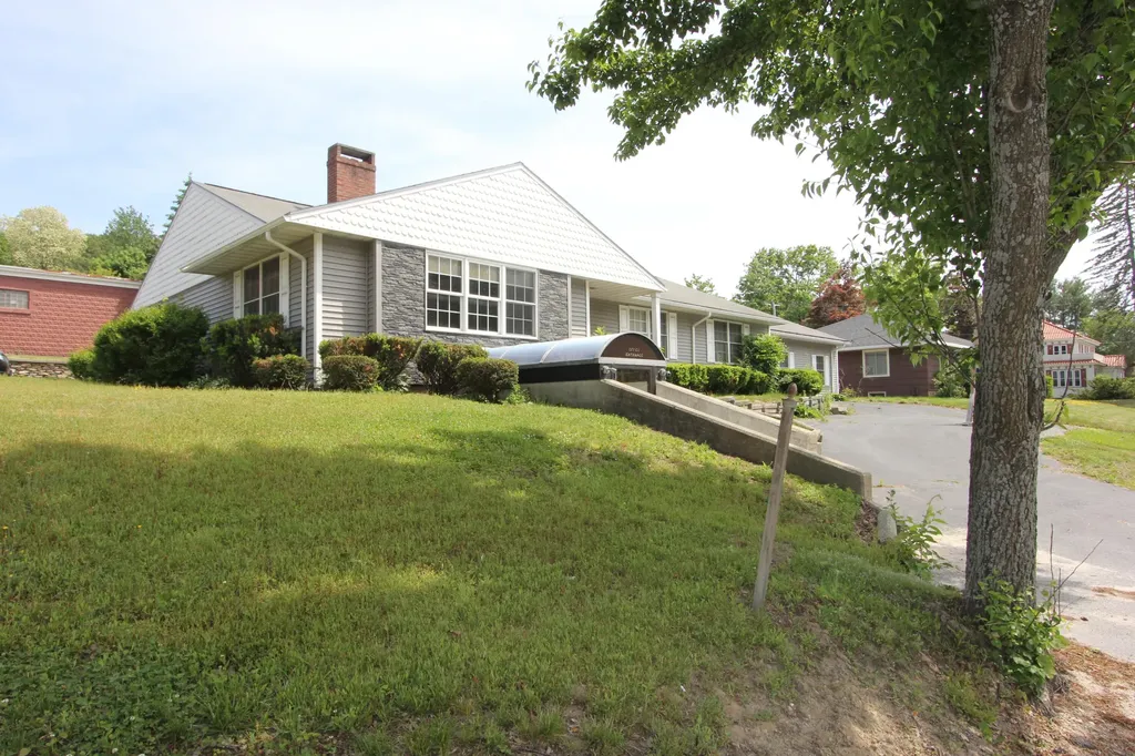 71 East Avenue Lewiston ME 04240