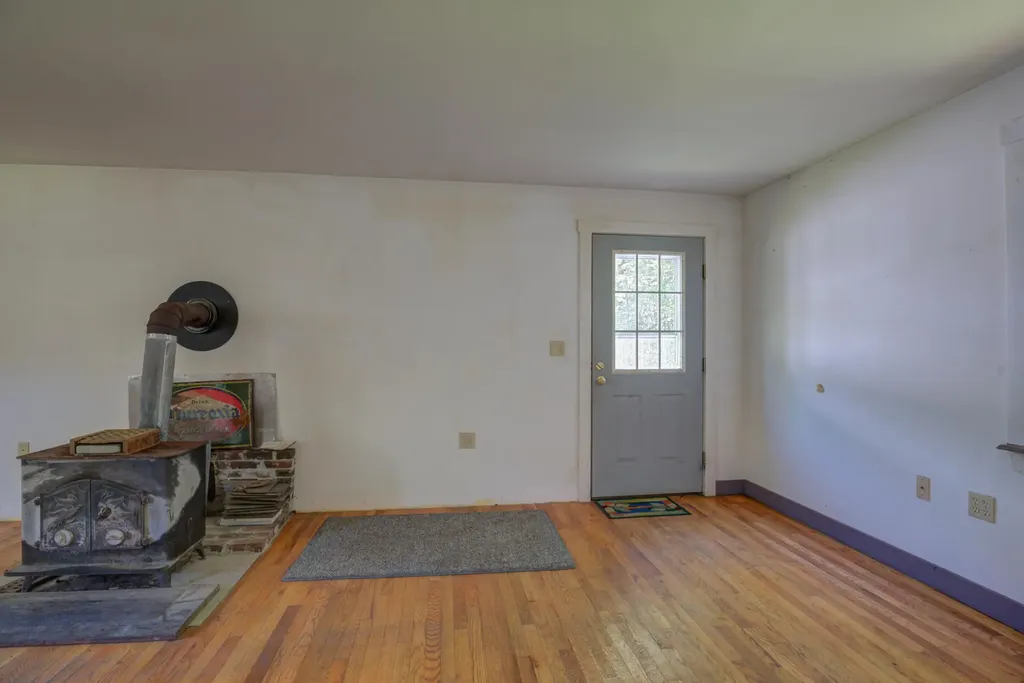 5 Moore Street Bridgton ME 04009