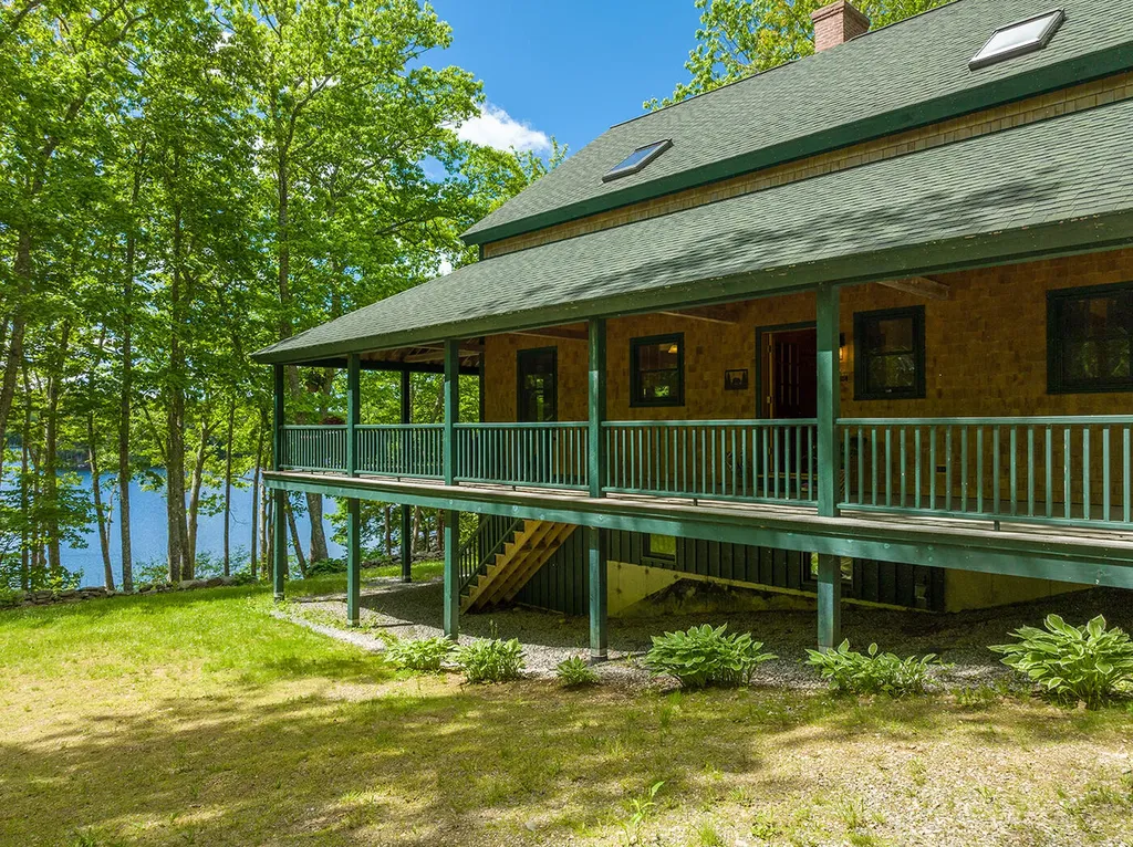 67 Meadow Lane Hope ME 04847