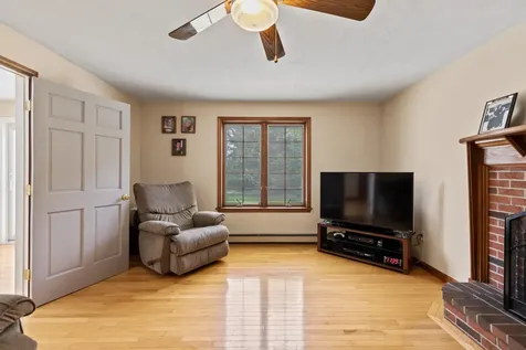 29 Alder Way Cumberland ME 04021