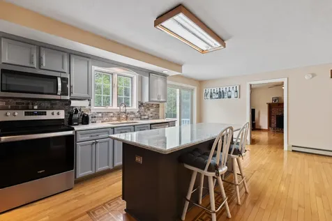 29 Alder Way Cumberland ME 04021