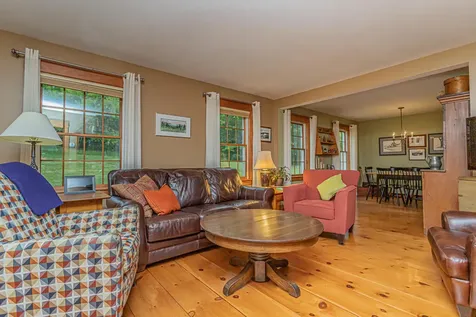 207 Middle Street Farmington ME 04938