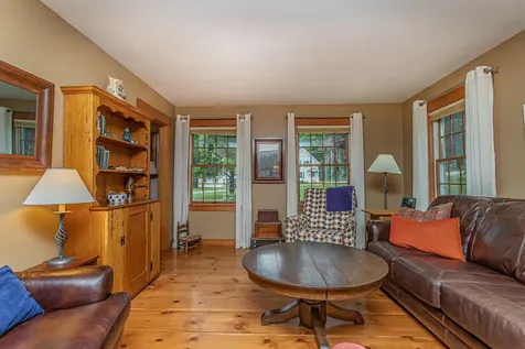 207 Middle Street Farmington ME 04938
