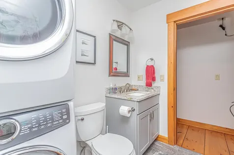 207 Middle Street Farmington ME 04938