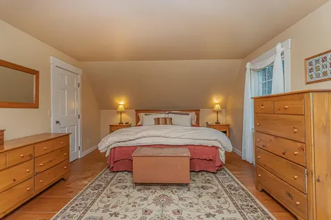 207 Middle Street Farmington ME 04938