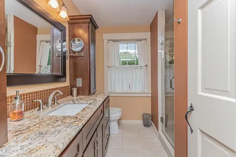 207 Middle Street Farmington ME 04938