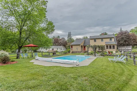 207 Middle Street Farmington ME 04938