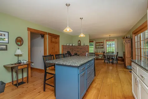 207 Middle Street Farmington ME 04938