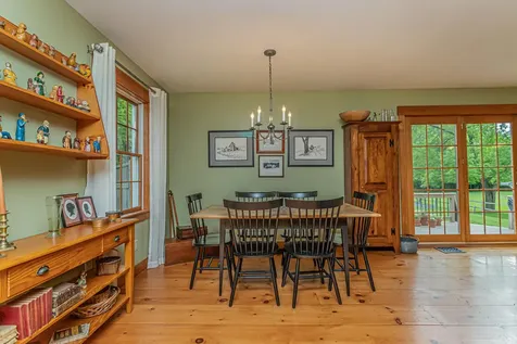 207 Middle Street Farmington ME 04938