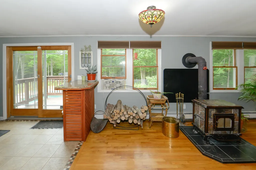 26 Hemlock Lane Gray ME 04039