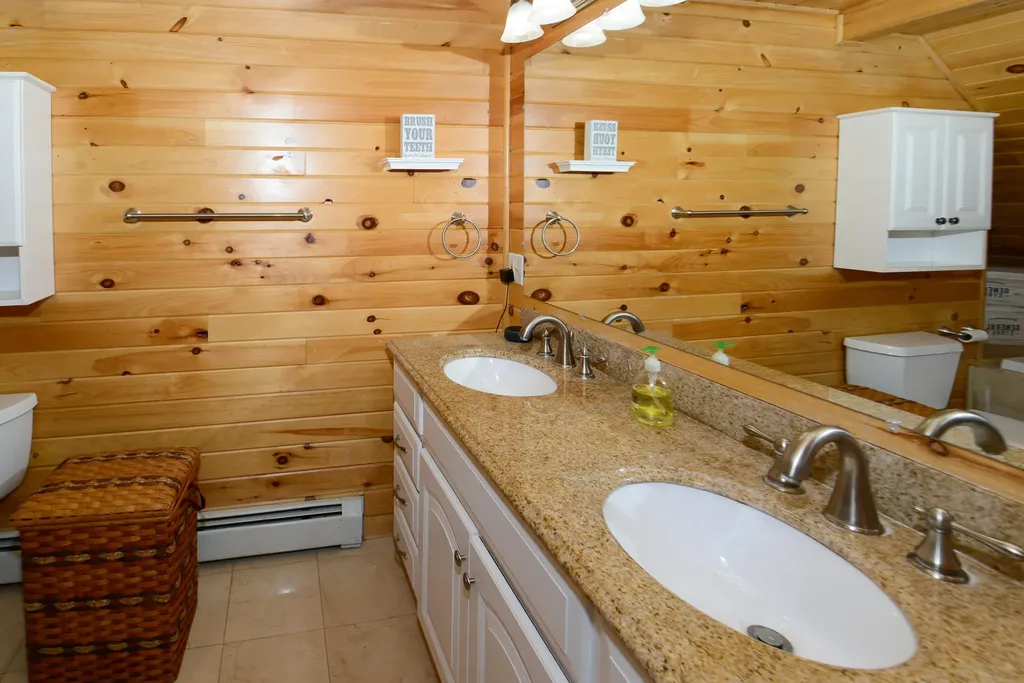26 Hemlock Lane Gray ME 04039