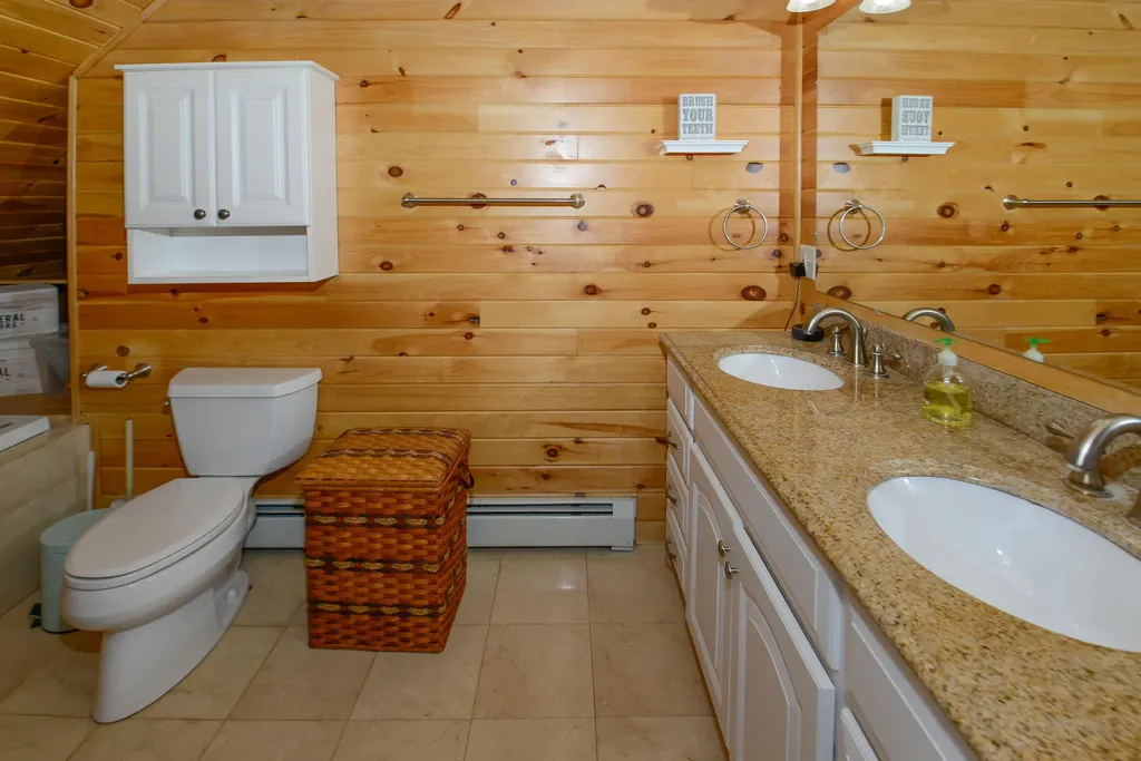 26 Hemlock Lane Gray ME 04039