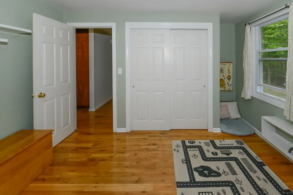 26 Hemlock Lane Gray ME 04039