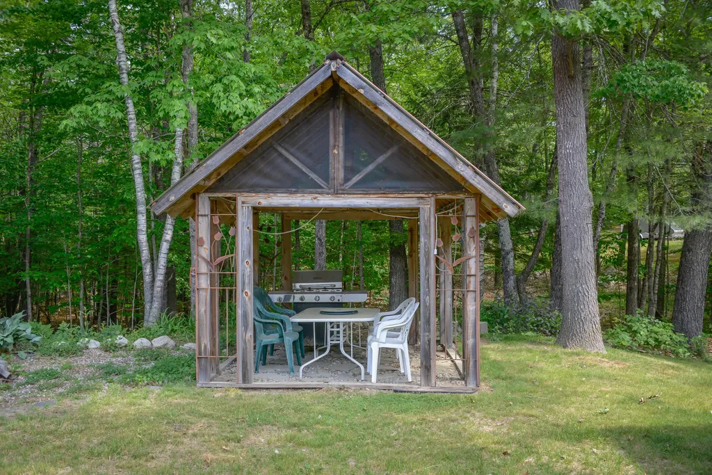 26 Hemlock Lane Gray ME 04039