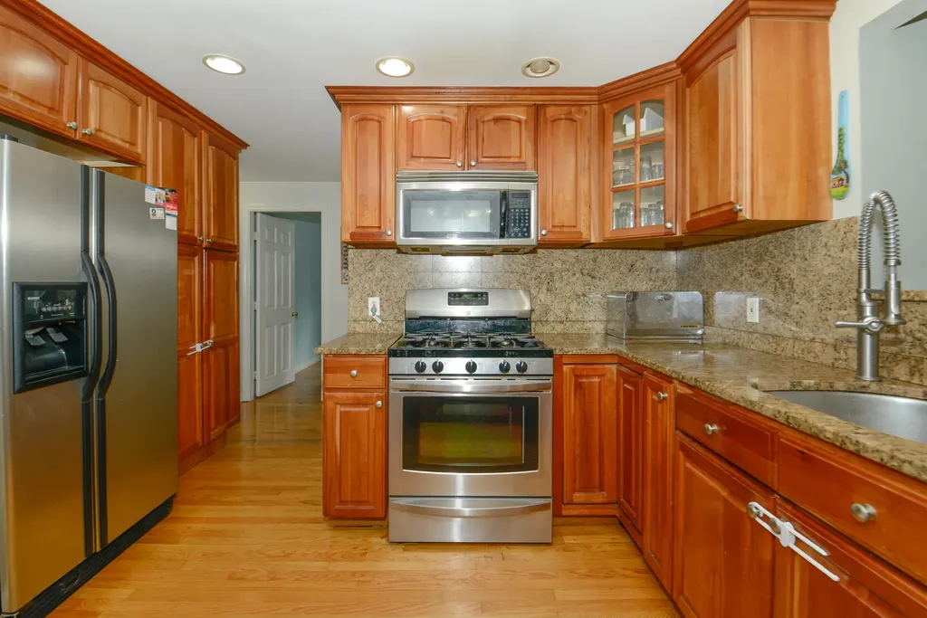 26 Hemlock Lane Gray ME 04039