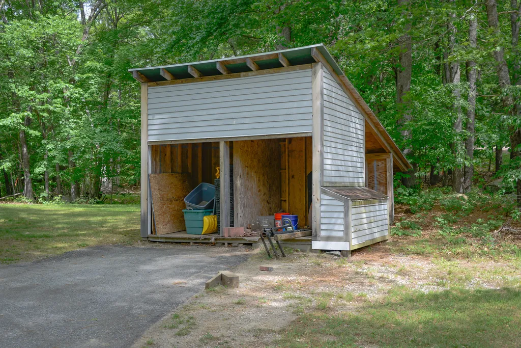 26 Hemlock Lane Gray ME 04039