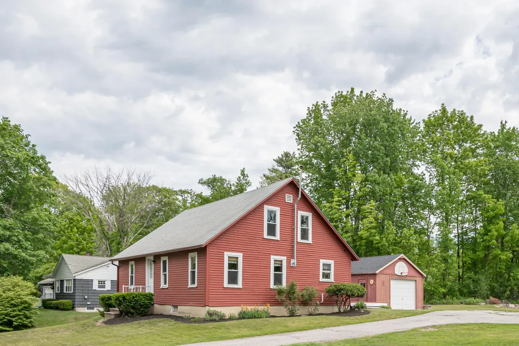 1045 Bridgton Road Westbrook ME 04092