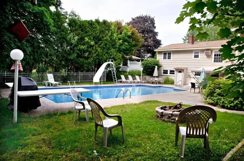 4 Robyn Avenue Westbrook ME 04092