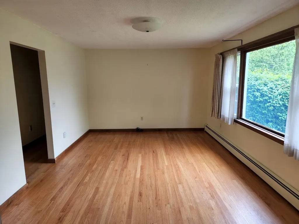 78 Billings Road Hermon ME 04401