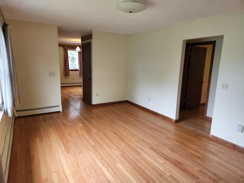 78 Billings Road Hermon ME 04401