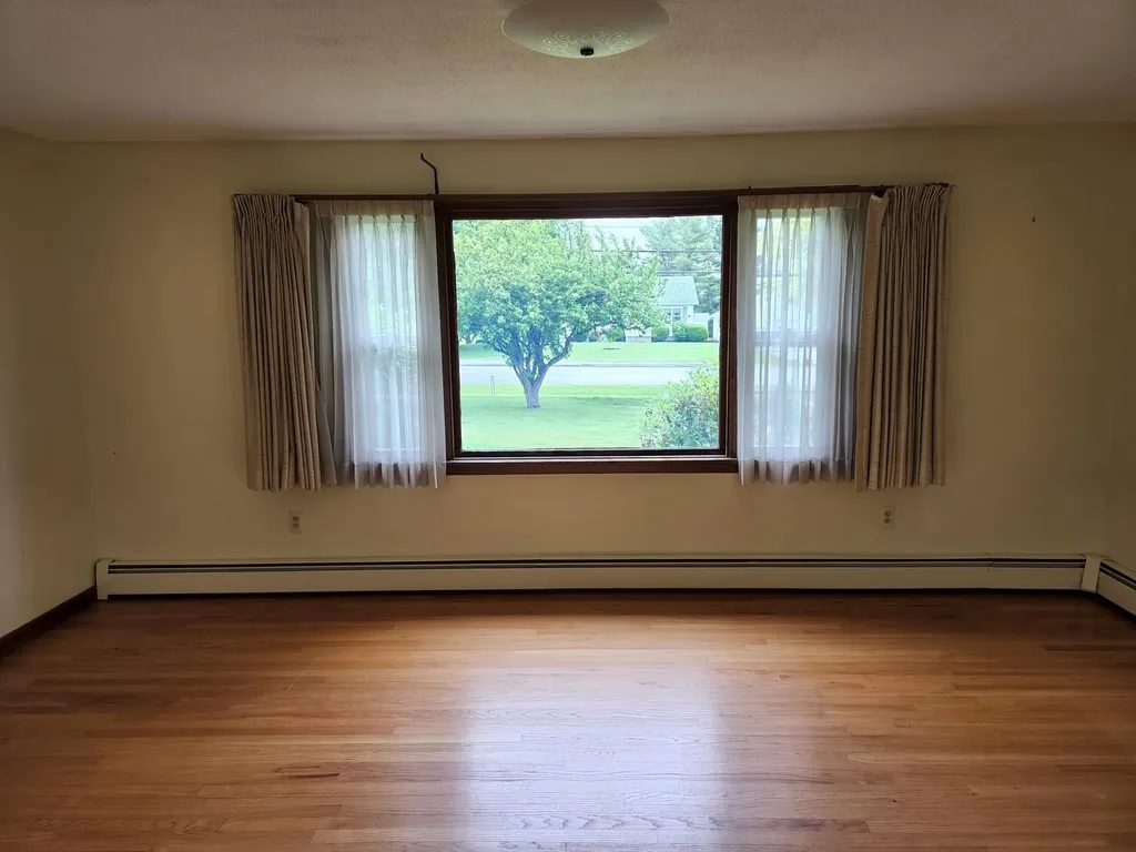 78 Billings Road Hermon ME 04401