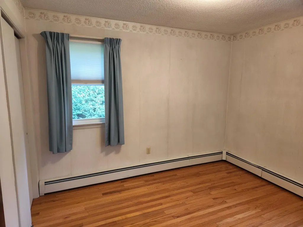 78 Billings Road Hermon ME 04401
