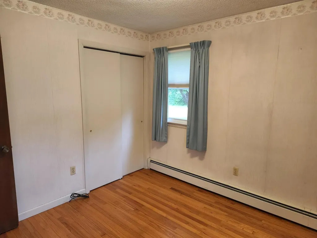 78 Billings Road Hermon ME 04401