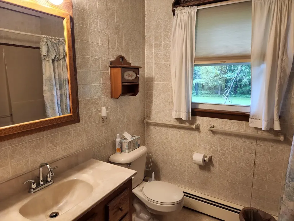 78 Billings Road Hermon ME 04401