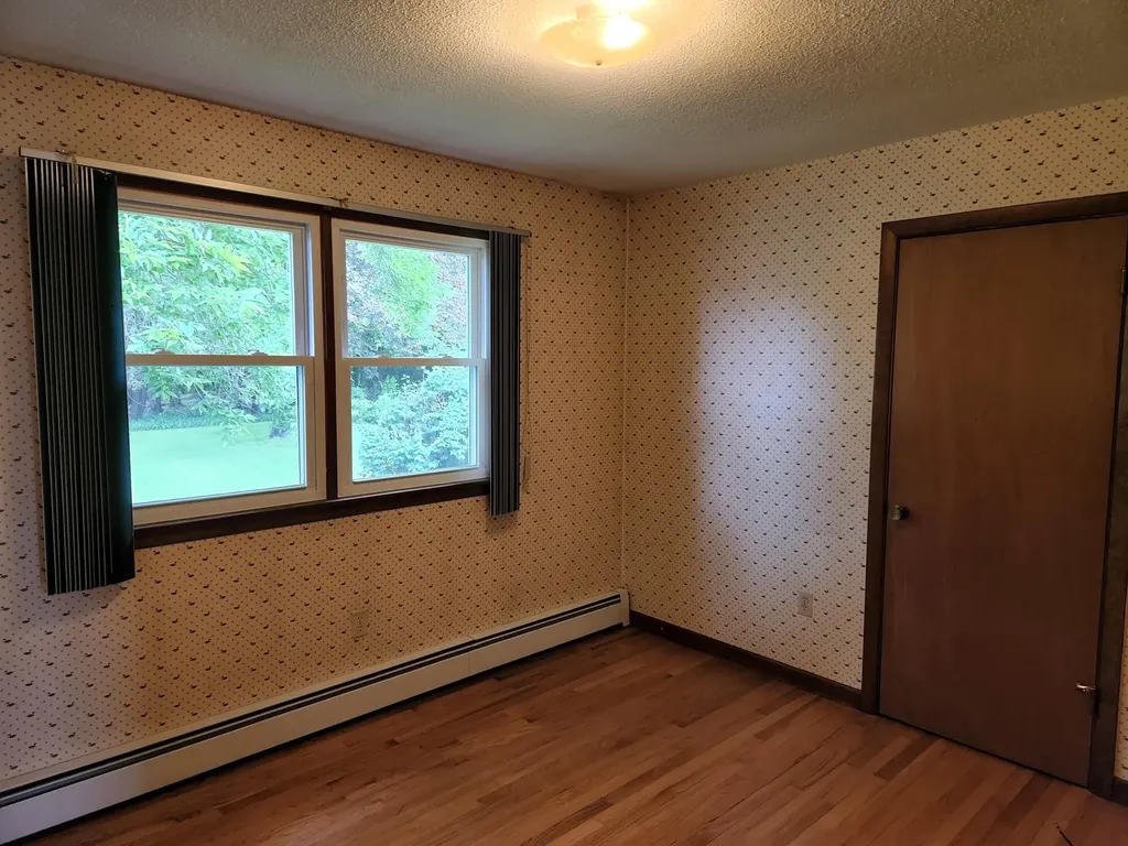 78 Billings Road Hermon ME 04401