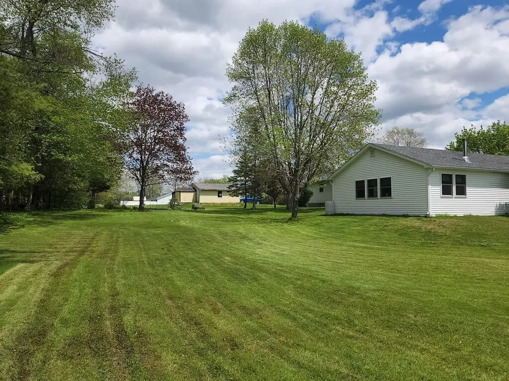 78 Billings Road Hermon ME 04401