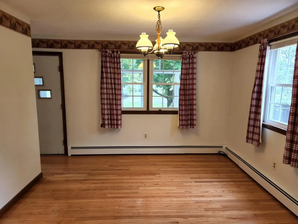 78 Billings Road Hermon ME 04401