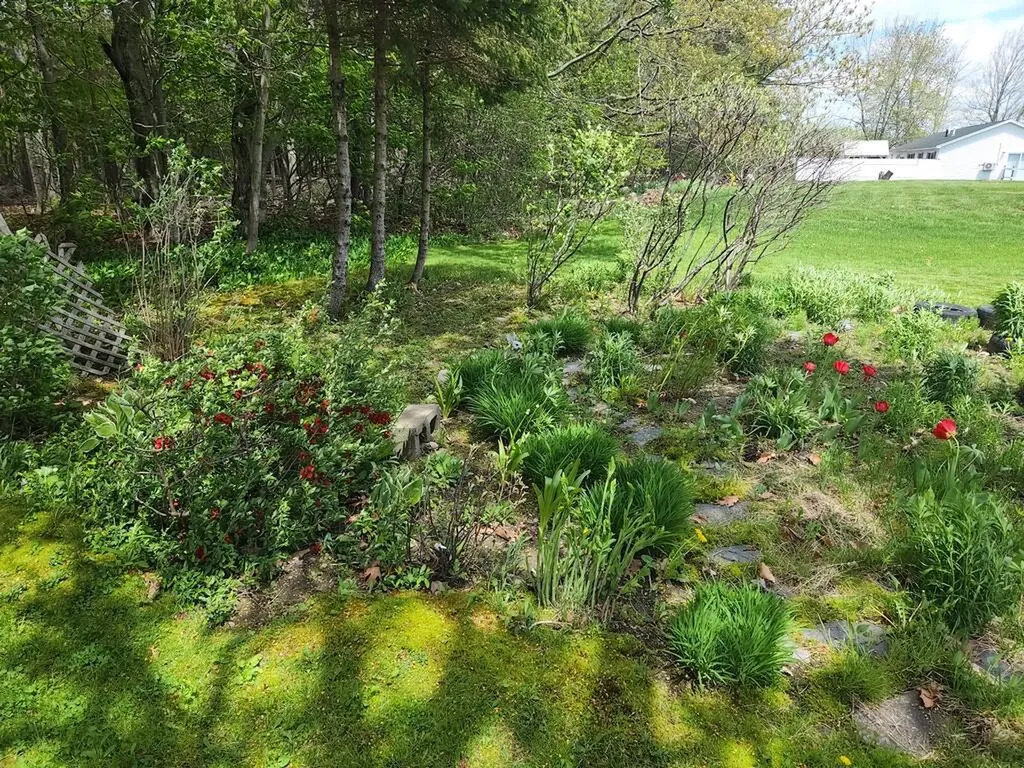 78 Billings Road Hermon ME 04401