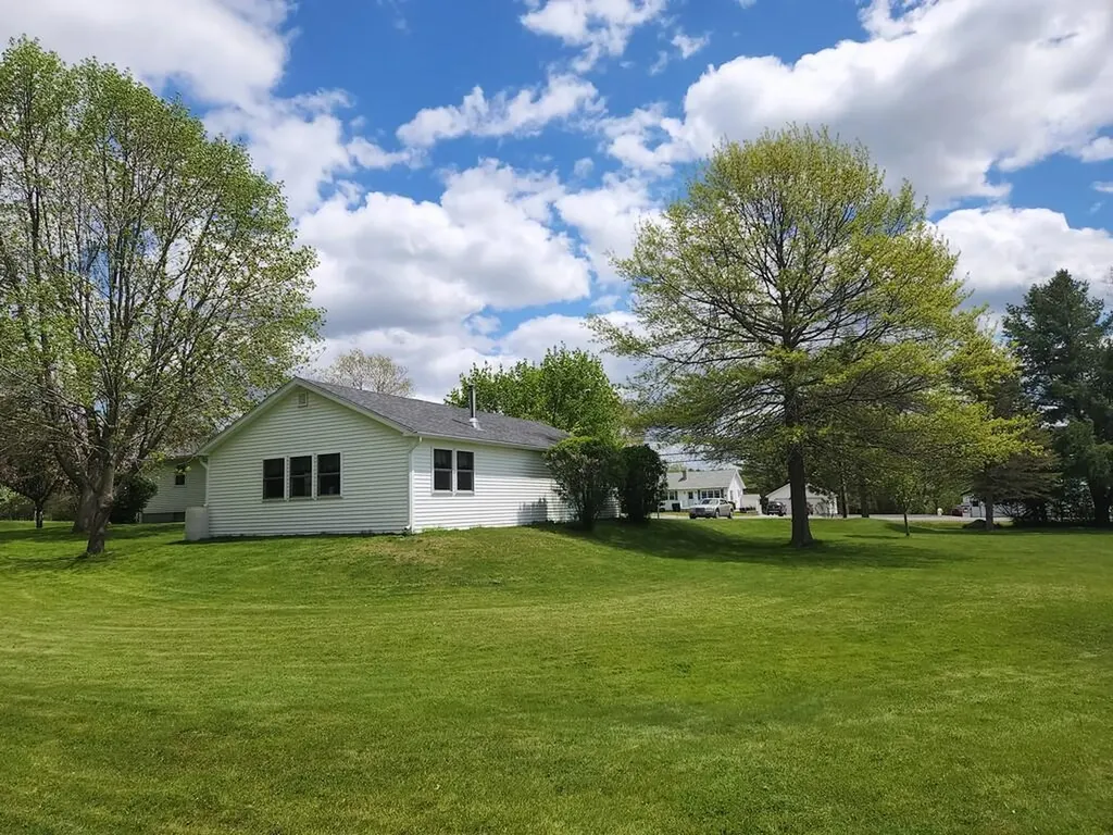 78 Billings Road Hermon ME 04401