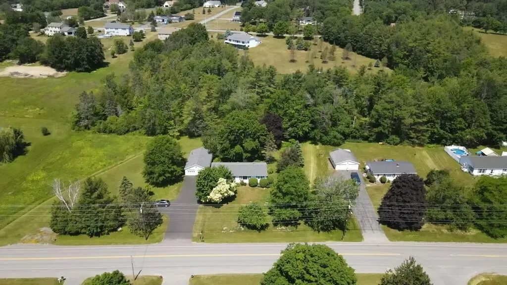 78 Billings Road Hermon ME 04401