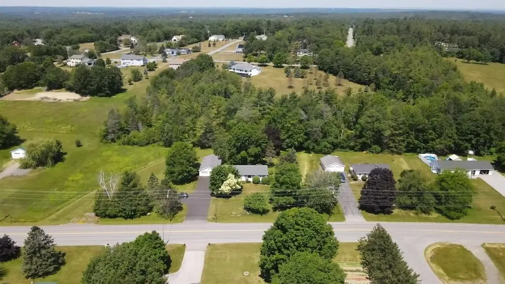 78 Billings Road Hermon ME 04401