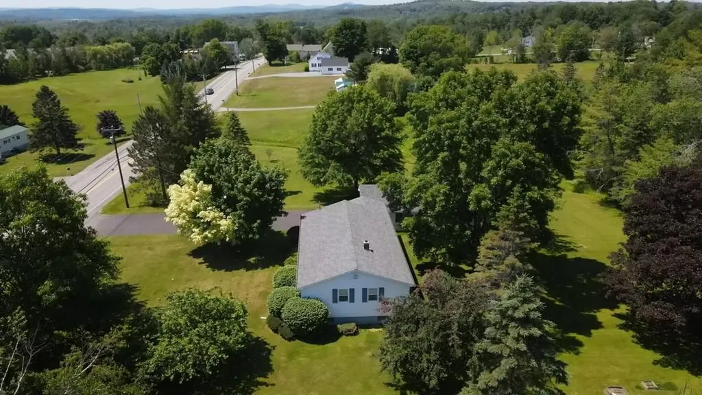 78 Billings Road Hermon ME 04401