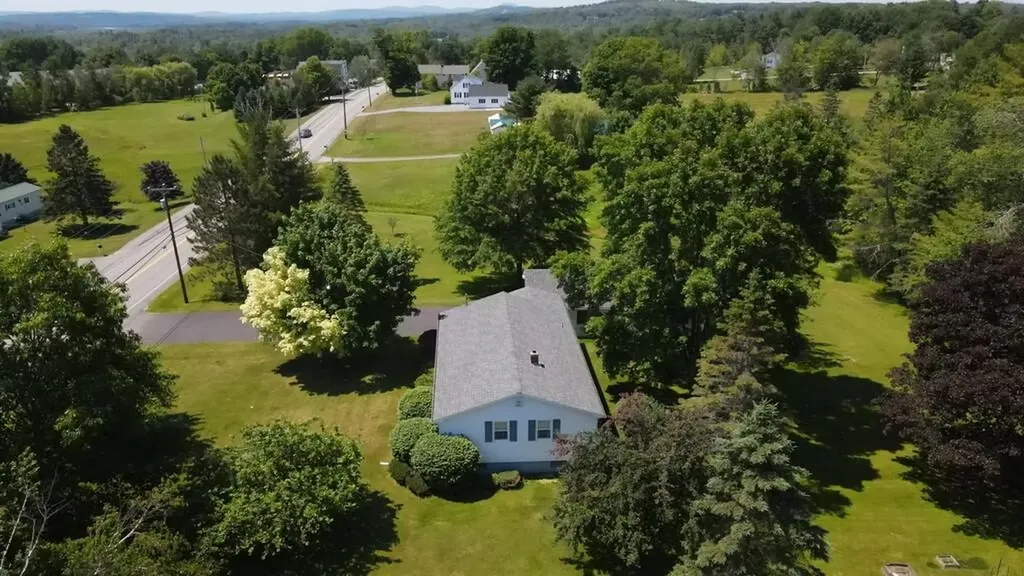 78 Billings Road Hermon ME 04401
