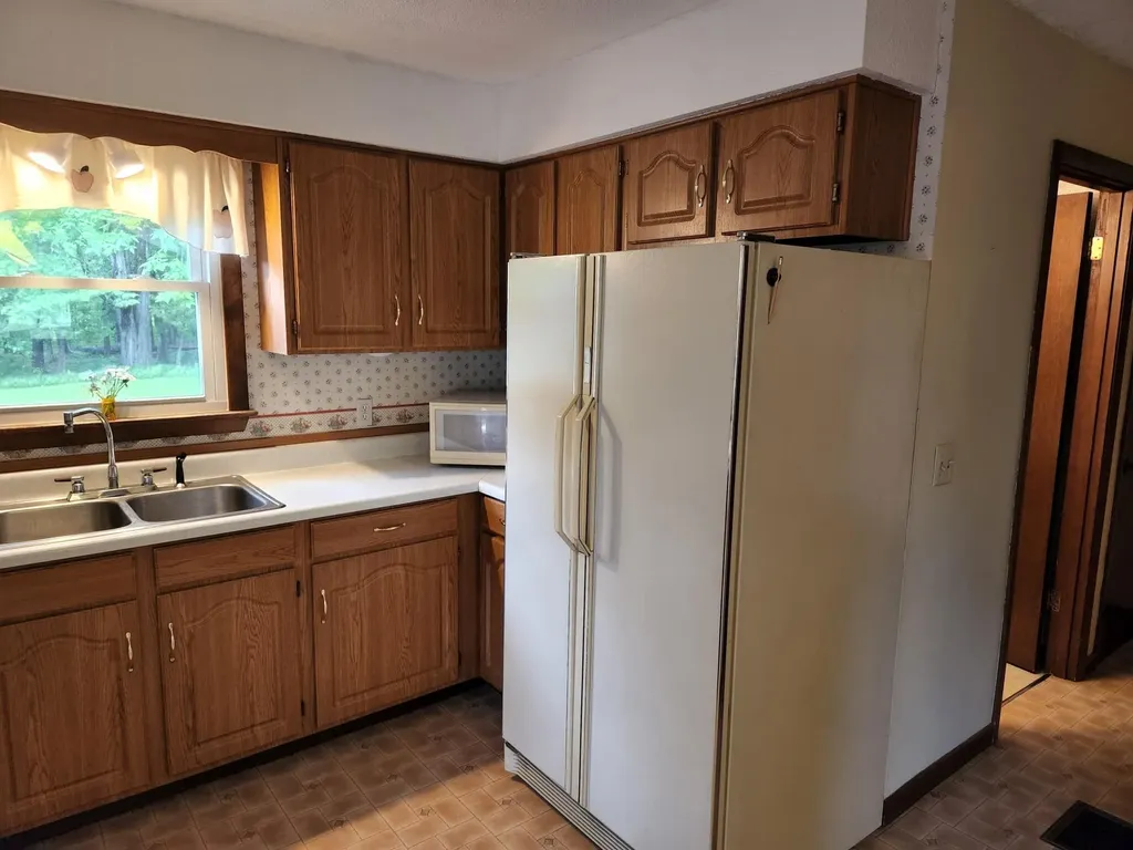 78 Billings Road Hermon ME 04401