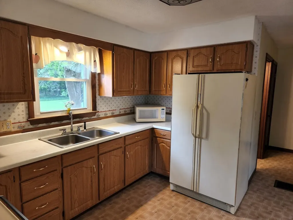 78 Billings Road Hermon ME 04401