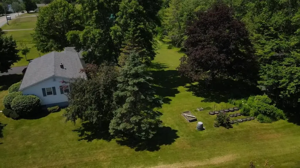 78 Billings Road Hermon ME 04401