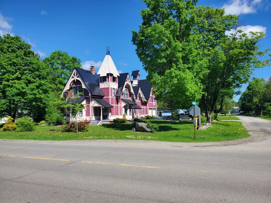 6 Gardiner Street Sherman ME 04776