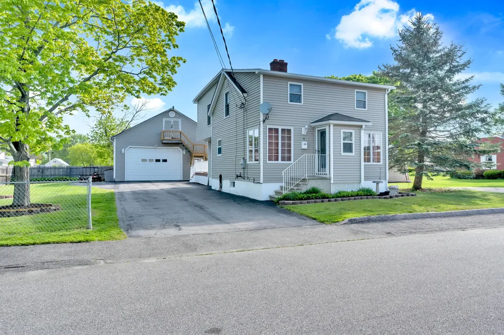 19 Clarendon Street Biddeford ME 04005
