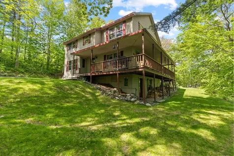 24 Penny Lane Liberty ME 04949
