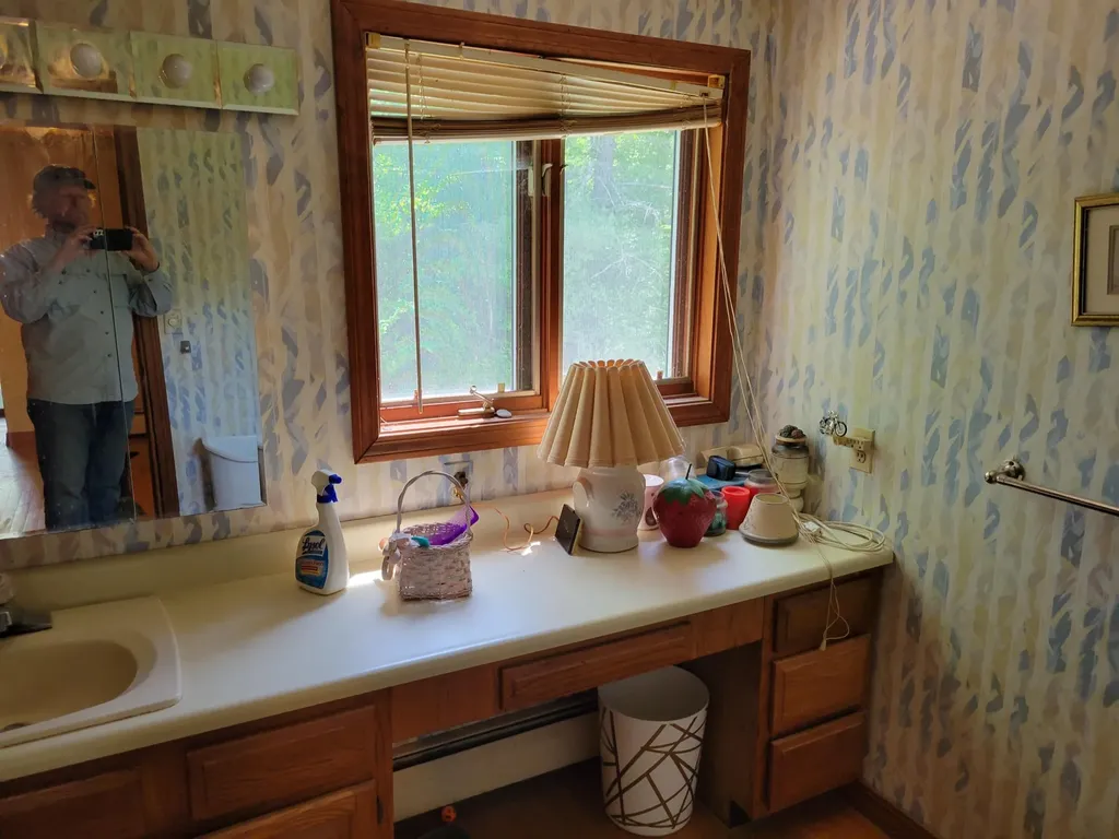 136 Lane Road Auburn ME 04210