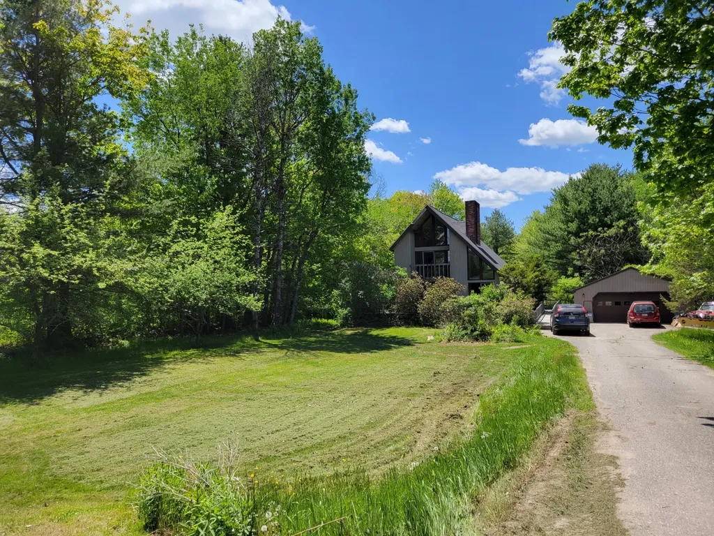136 Lane Road Auburn ME 04210